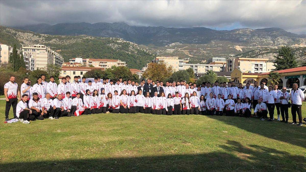 Genç kick boksçulardan Avrupa Şampiyonası'nda 44 madalya