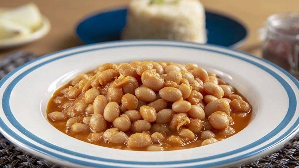Lokanta usulü kuru fasulye nasıl yapılır?
