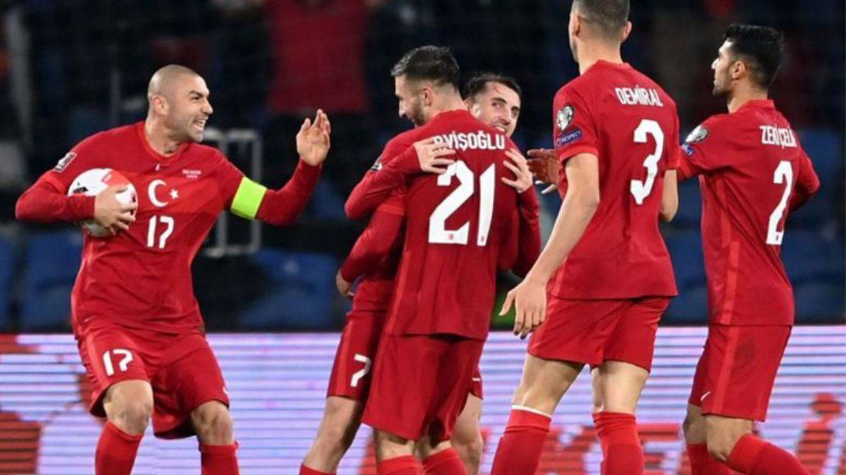 Hollanda basını: 'Kıyamet senaryosu' gerçekleşirse Türkiye doğrudan finallere katılabilir