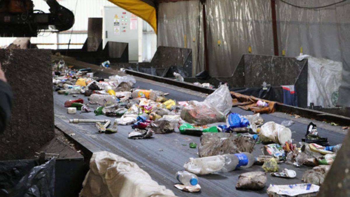 Atık ayrıştırma tesisinde bebek cesedi bulundu