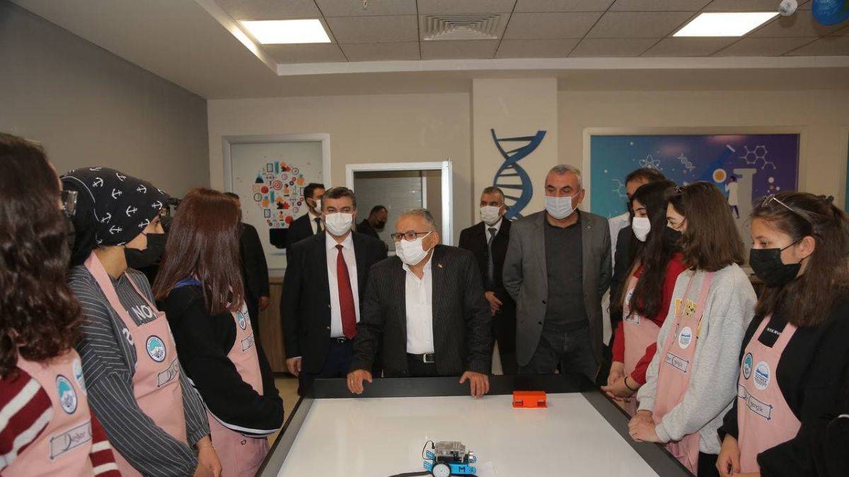 Değer gençlik Başkan Büyükkılıç ile ders başı yaptı