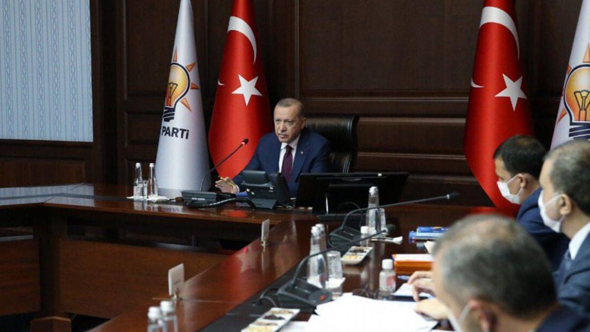 Milyonların gözü bu toplantıda! Masada EYT ve asgari ücret var