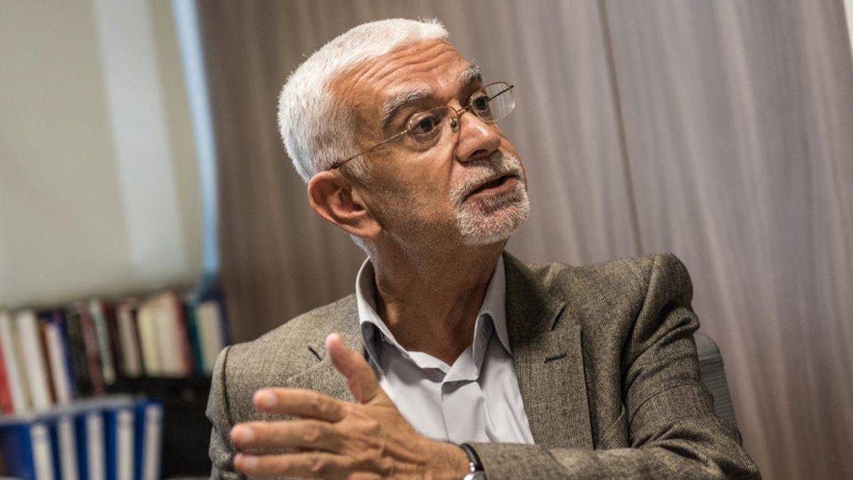 Yazar Atilla Yayla: CHP kapatılmalı!