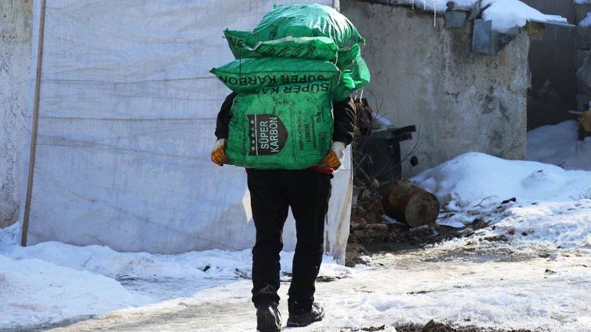 komur yardimi nasil alinir 2021 2022 komur ve elektrik yardimi basvurusu nereye ve nasil yapilir timeturk haber