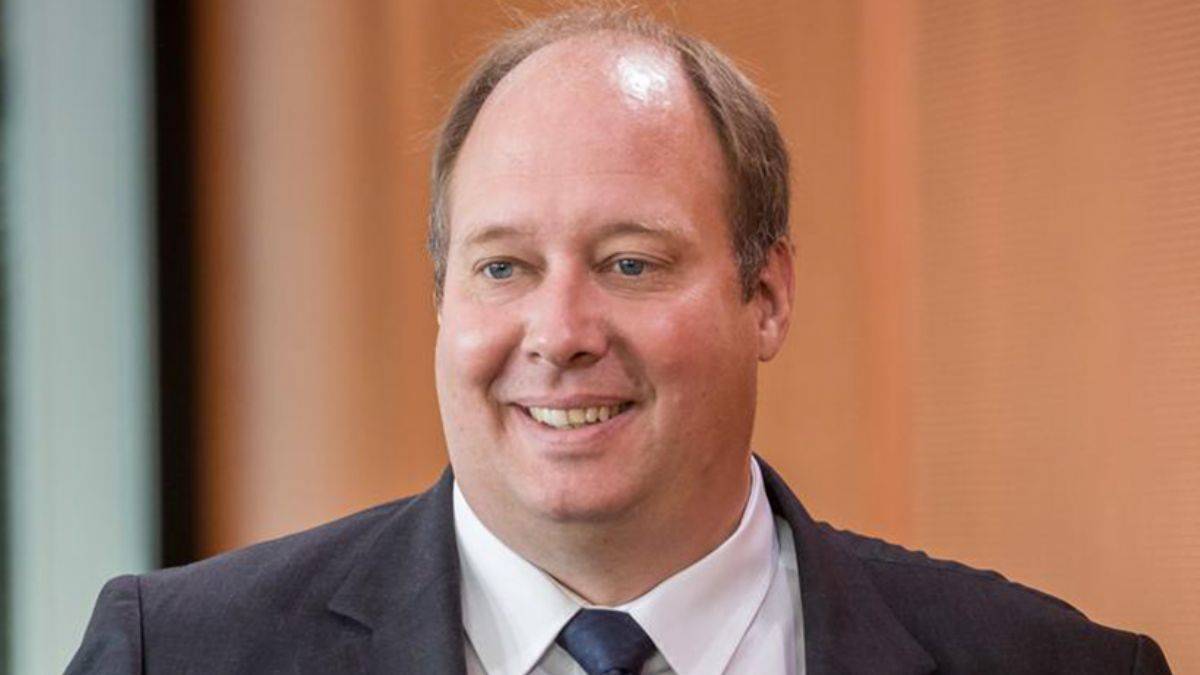 CDU Genel Başkan adayı Braun ezanı savundu