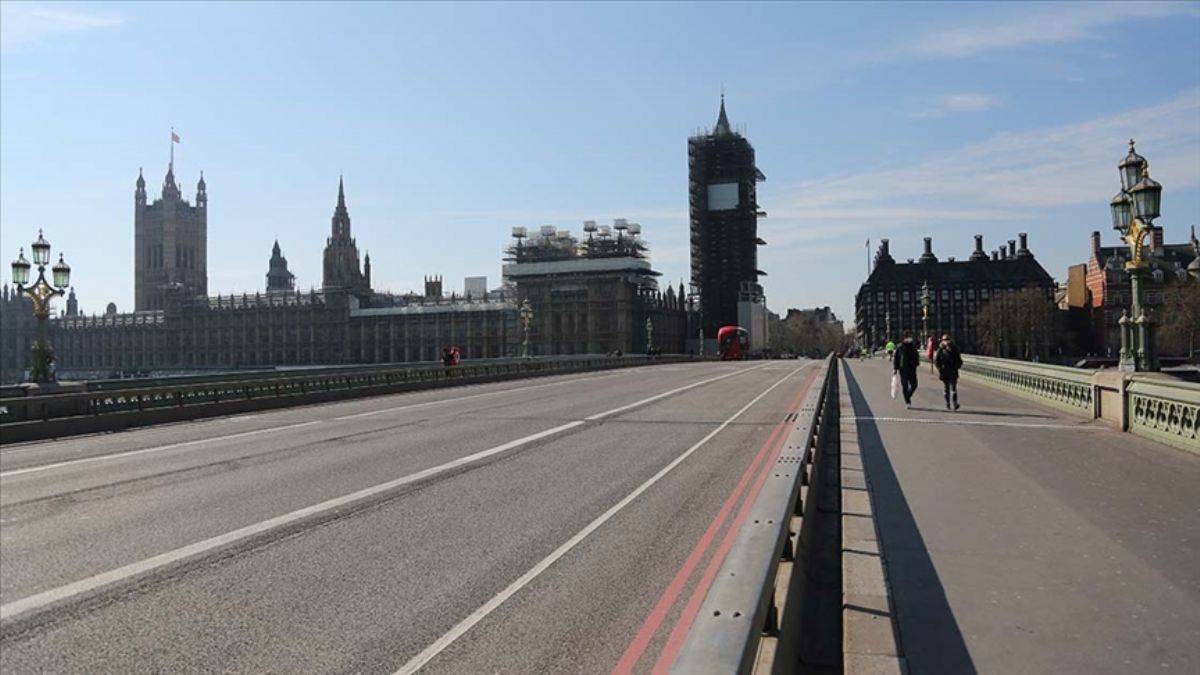 İngiltere'de terör tehdit seviyesi 'ciddi'ye yükseltildi