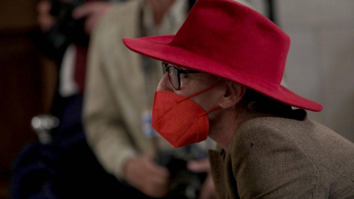 Miçotakis'e 'yalan söylüyorsun' demişti, ülkeyi terk edecek