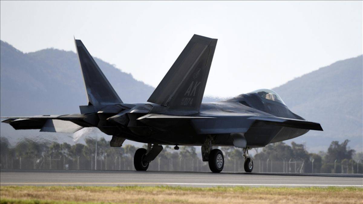 İngiltere'ye ait F35 uçağı Akdeniz'e düştü!