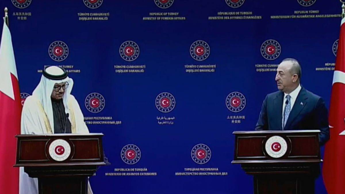 Bakan Çavuşoğlu'ndan Macron'a: Haddine değil