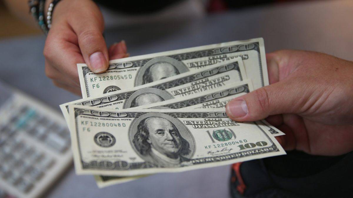 Dolar 11 TL'ye dayandı! Döviz kuru güne nasıl başladı?