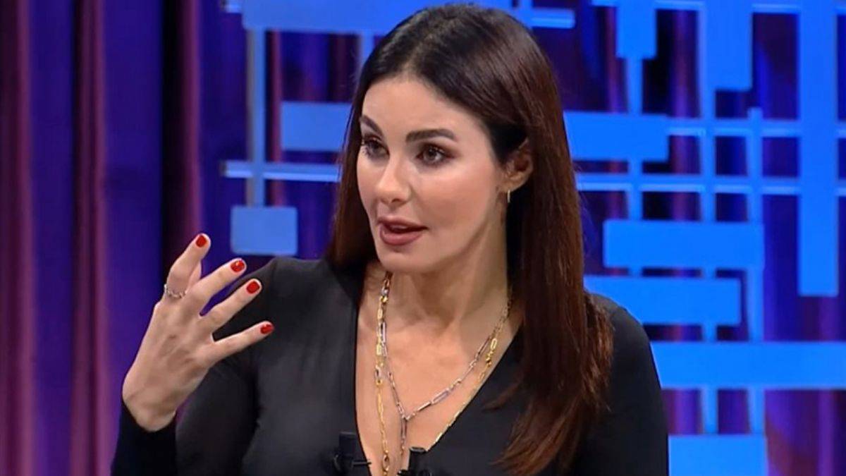 Defne Samyeli: 'Benim gibi Atatürkçü düşünceyi benimsemiş insanı bir günde harcadılar'