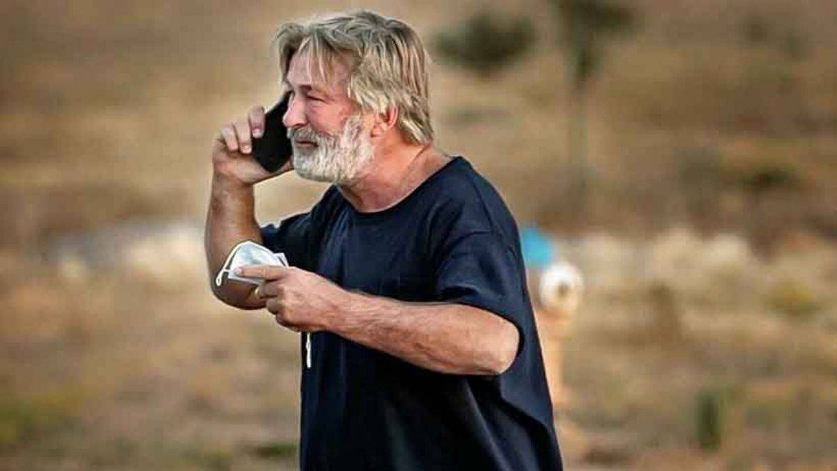 Alec Baldwin hakkında 'kasten yaptı' suçlaması