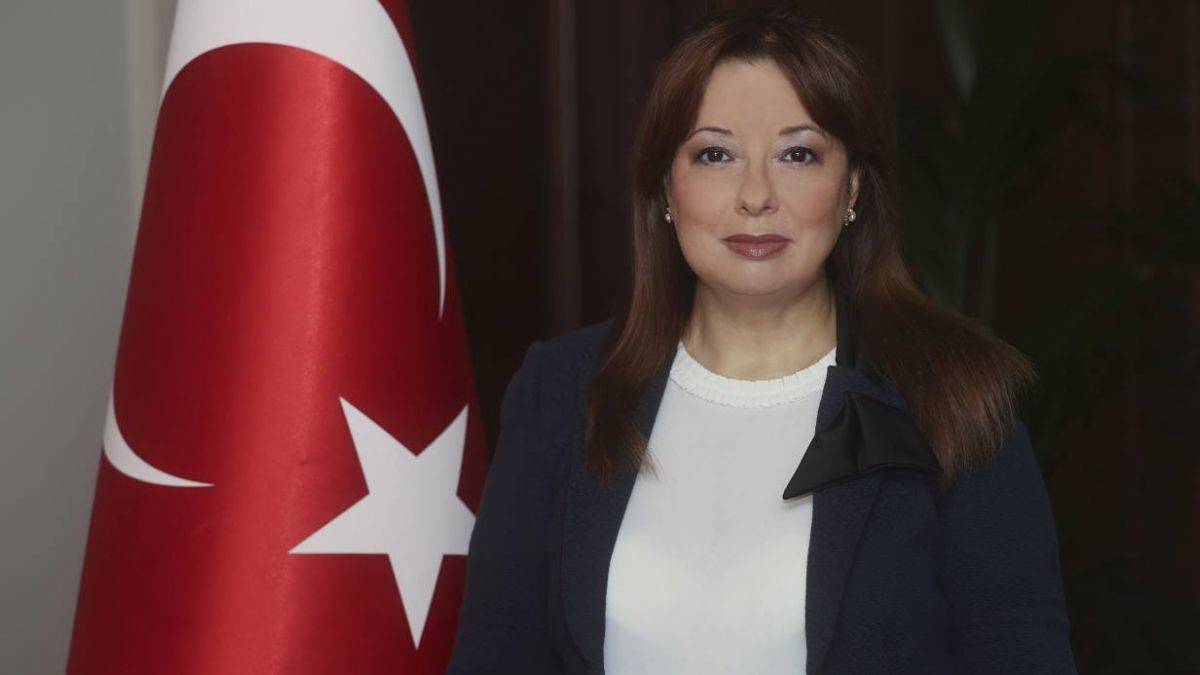 Prof. Dr. Gülnur Aybet kimdir? Prof. Dr. Gülnur Aybet kaç yaşında ve nereli?