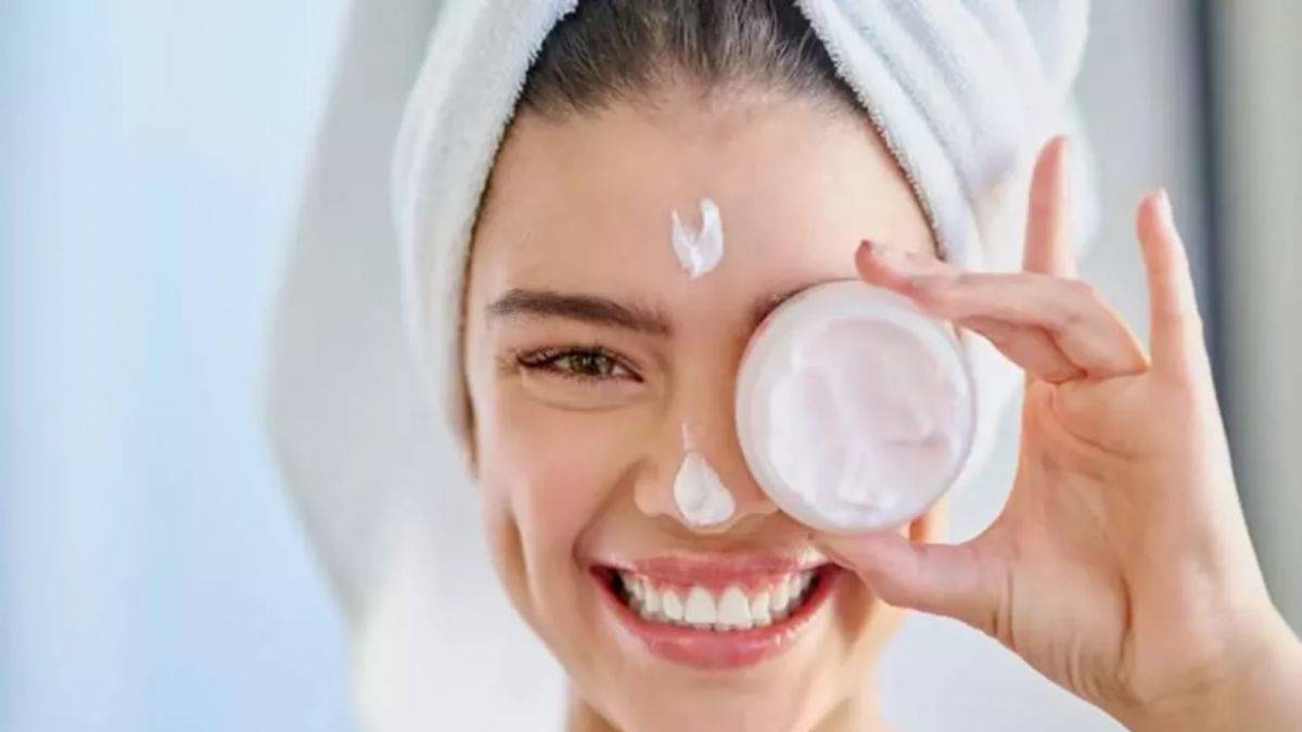 Evde gençleştirici yüz kremi nasıl yapılır?