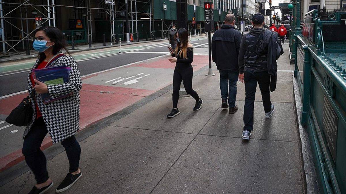 ABD'de Kovid-19 salgınında ölenlerin sayısı 774 bine yaklaştı