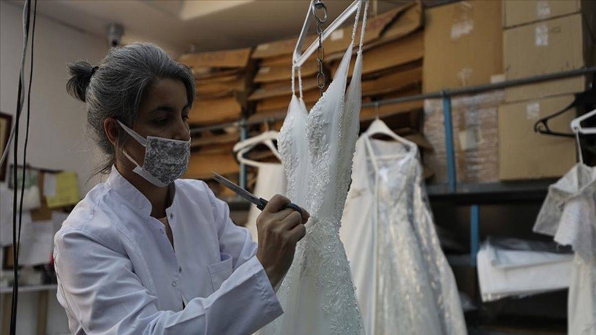 Gelinlik için Türkiye'ye geliyorlar