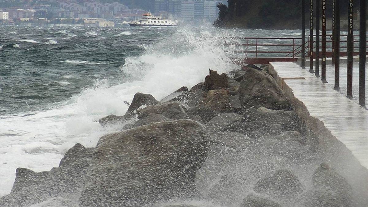 Marmara ve Ege'de kuvvetli rüzgar!