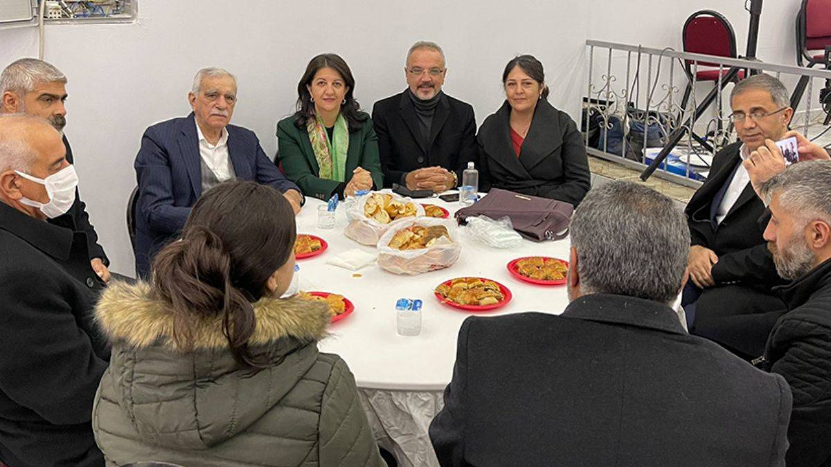 Buldan: Meselelerin çözümünde diyalog ve müzakere dışında hiçbir alternatif yok