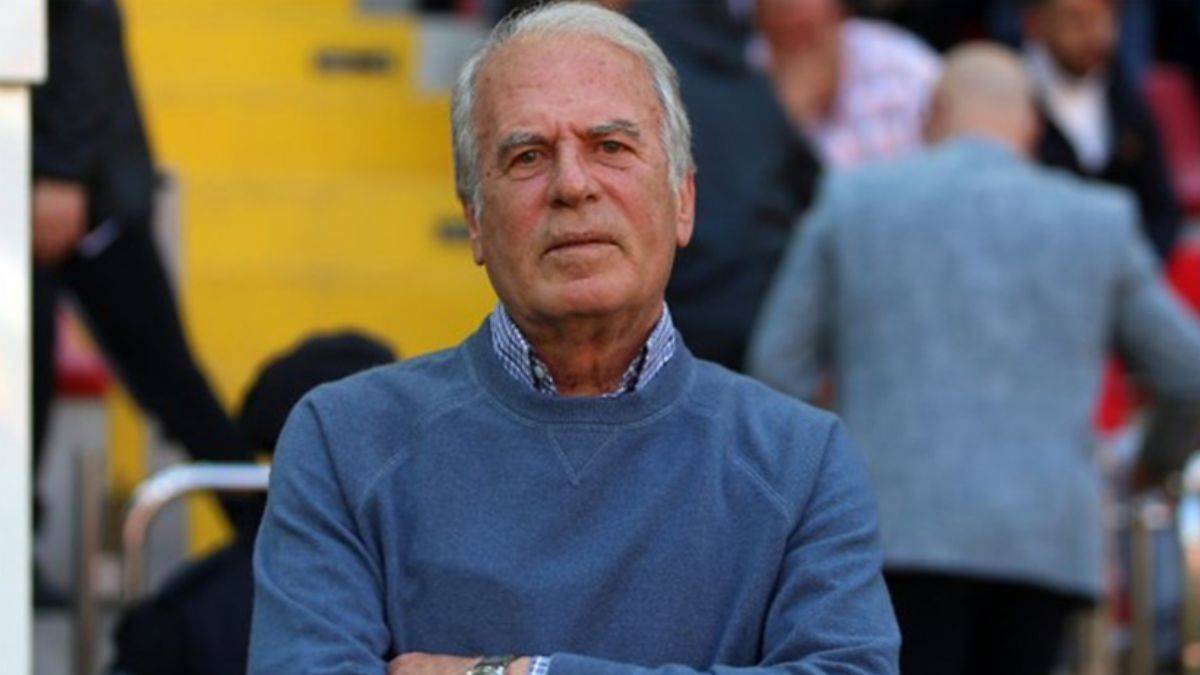 Mustafa Denizli'nin çifte mutluluğu