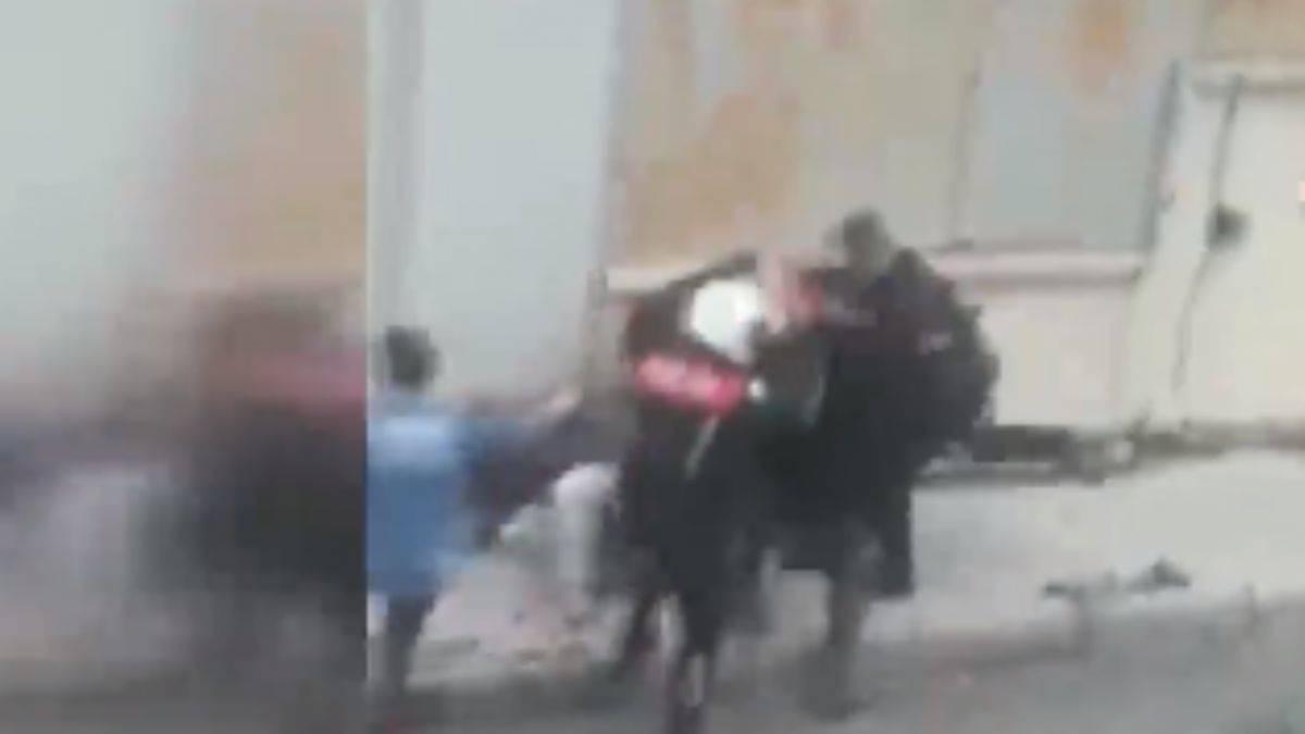 O polis görevden uzaklaştırıldı; İzmir Valiliği'nden açıklama