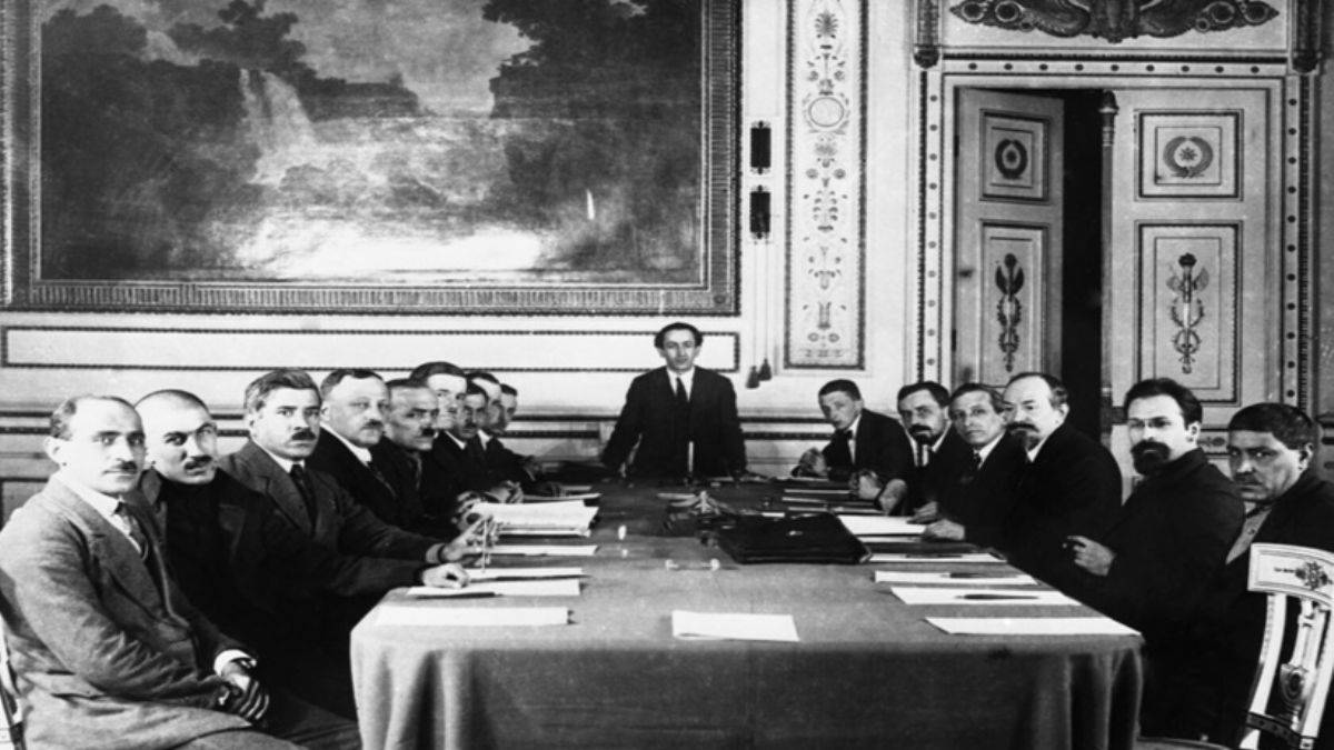 Moskova ile 'kardeşlik anlaşması' mı 'oldu- bitti' mi?