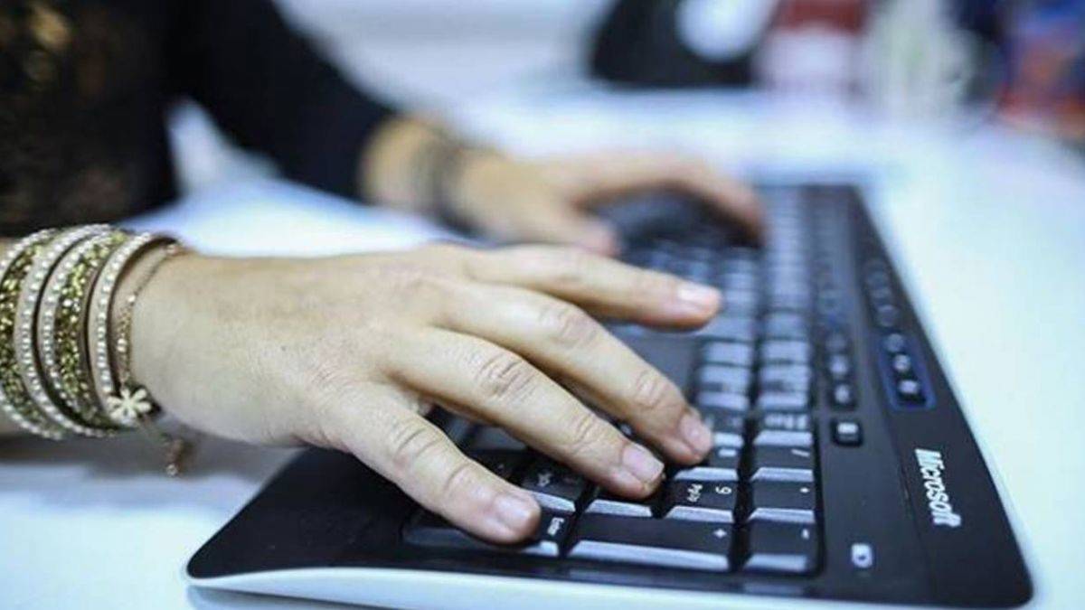 30 Kasım (bugün) engelli ve hamileler izinli mi? Kamu personeli engelli memur ve hamile olanlar 1 Aralık'ta izinli mi?