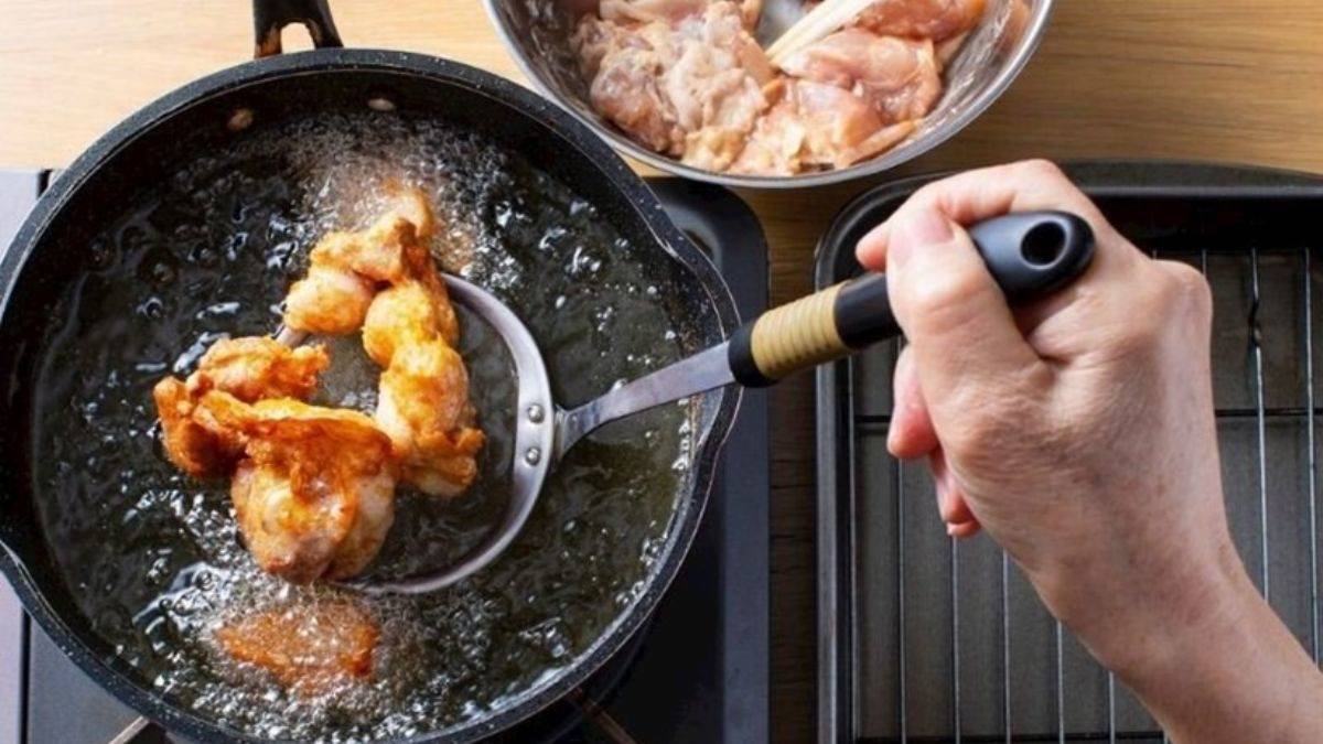 Eve sinen kızartma kokusu nasıl yok edilir?