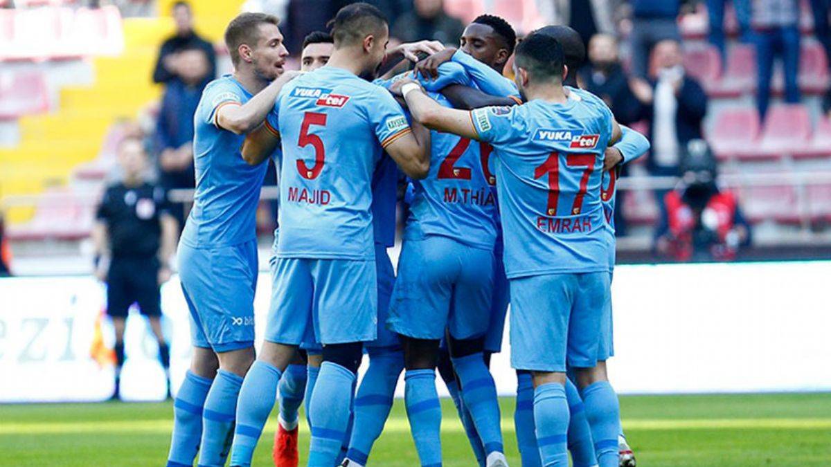 Yakutel Kayserispor, Antalyaspor engelini 2 golle aştı