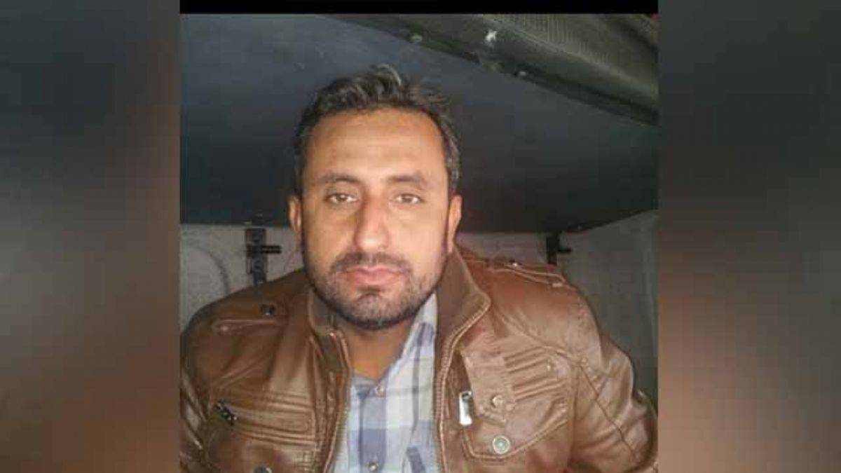 Halı saha maçında kalp krizi geçirdi, hastanede öldü