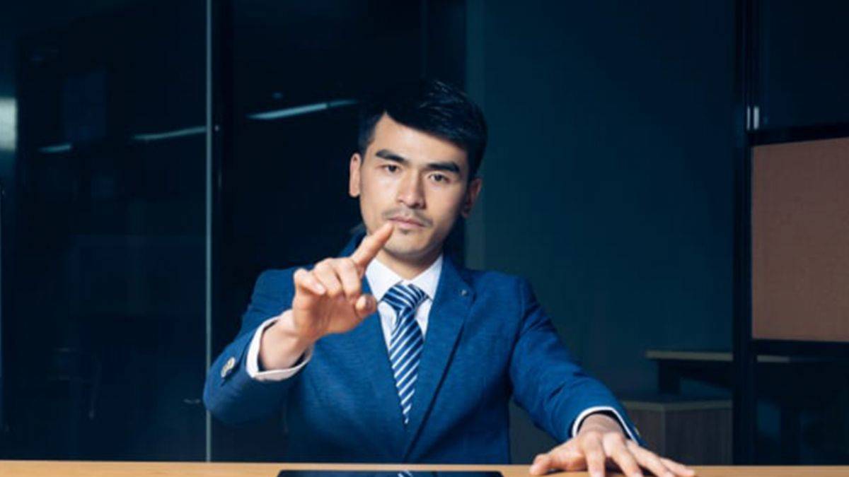 Dilbilgisi uzmanlarına göre sizi 'zayıf' gösteren 9 kelime ve ifade