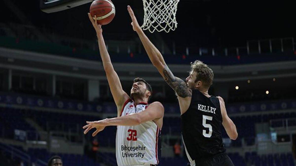 Başakşehir Koleji'nden Avrupa'ya tarihi fark. Başakşehir Koleji London Lions'u ezdi geçti