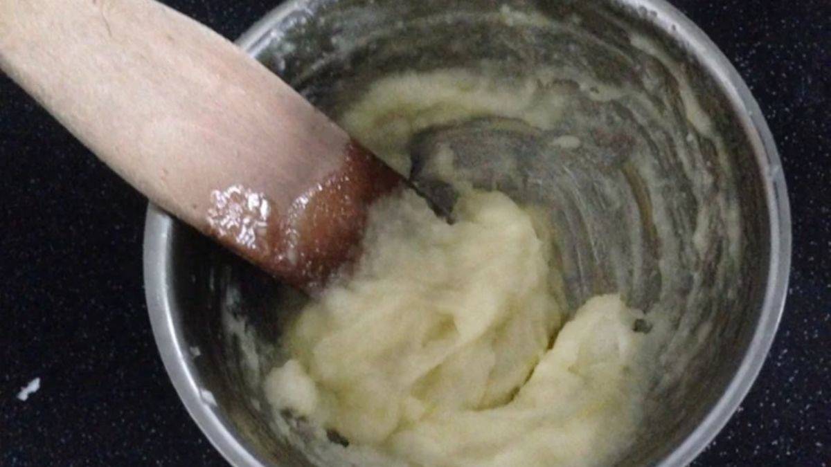 Boğaz ağrılarına çözüm olan buharlaşan merhem tarifi