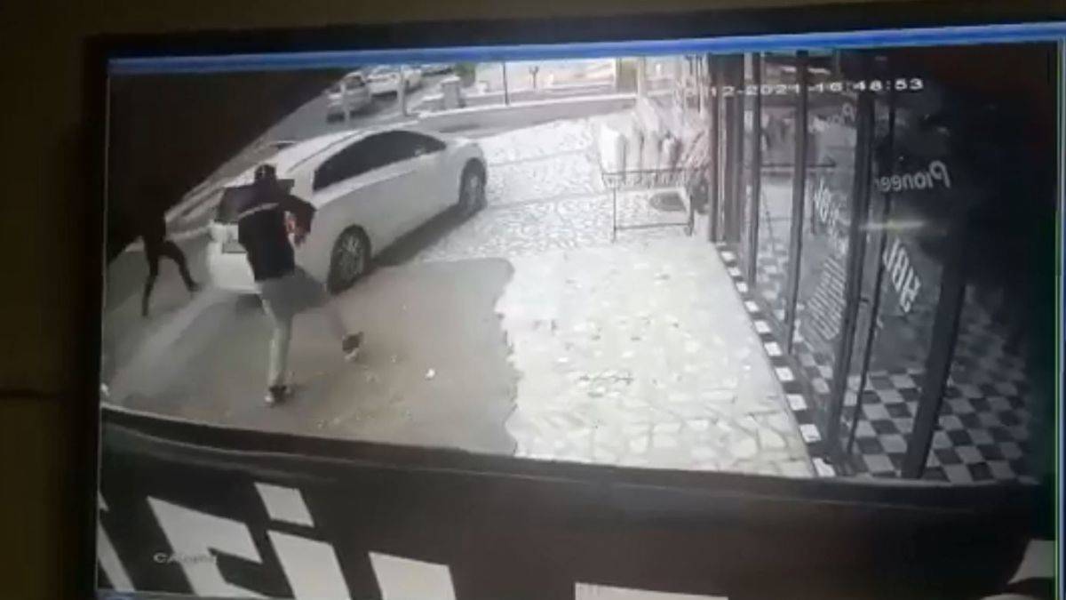 Direksiyon başında kalp krizinden öldü