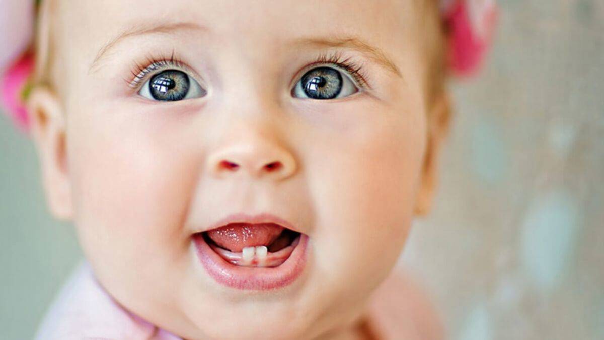 Bebeğinizin sağlıklı dişlere sahip olması için...