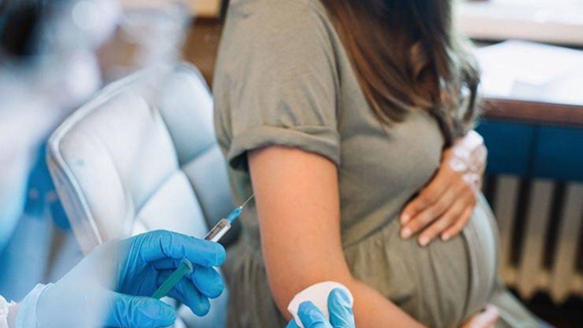 Aşı gebeyi ve çocuğunu etkiler mi? Aşı olunan gün sigara içebilir mi?