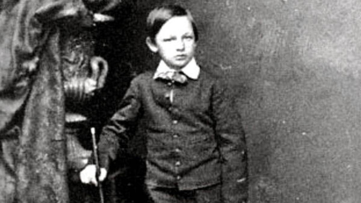 Amerika başkanı, oğluyla aynı mezara gömüldü