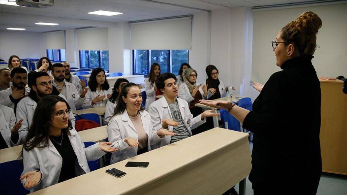 Tıp Fakültesi Doktor öğretim üyesi alımı ilanı | İzmir Demokrasi Üniversitesi Temel Tıp Bilimleri Bölümü iş ilanı