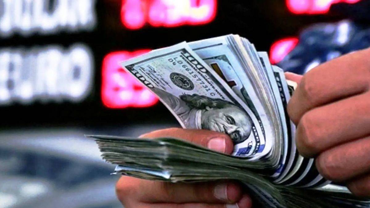 Faiz kararı öncesi dolarda tarihi yükseliş!