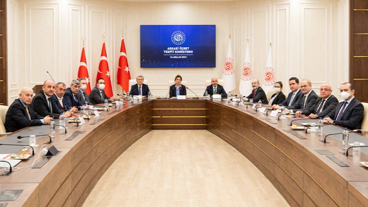 Milyonların beklediği toplantı başladı