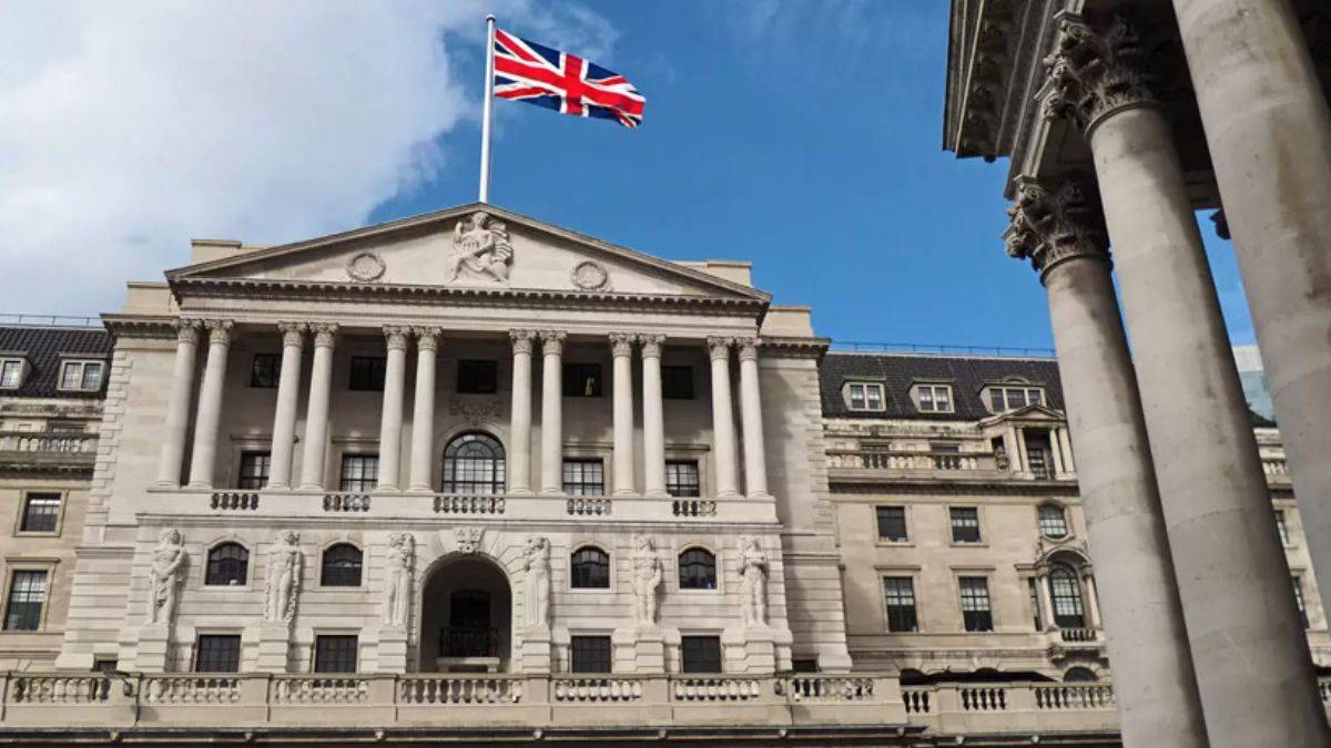İngiltere Merkez Bankası'ndan sürpriz faiz artışı