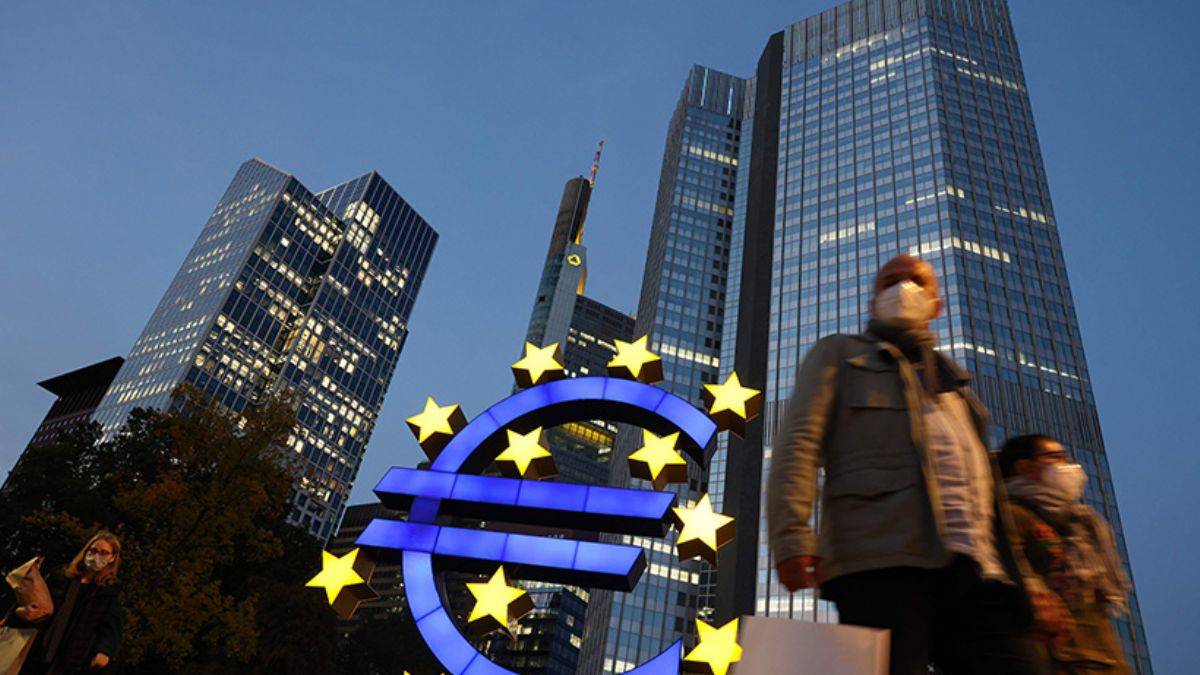 ECB, faizlerde değişikliğe gitmedi