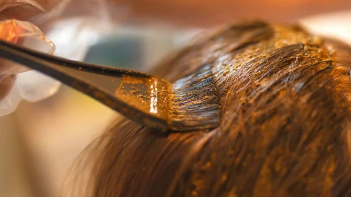 Doğal ürünler kullanarak saçları boyamak mümkün!