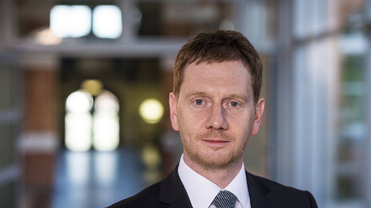 Aşı karşıtları, valiyi öldürmeyi planlamış