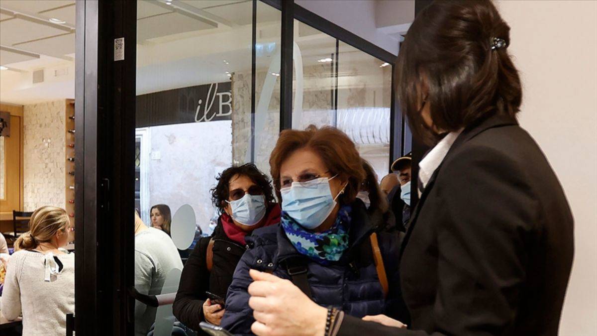 İtalya'da yılın en yüksek günlük vaka sayısı kaydedildi
