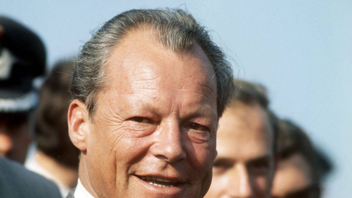 Spiegel: Almanya eski başbakanı Brandt ABD’nin muhbiriydi