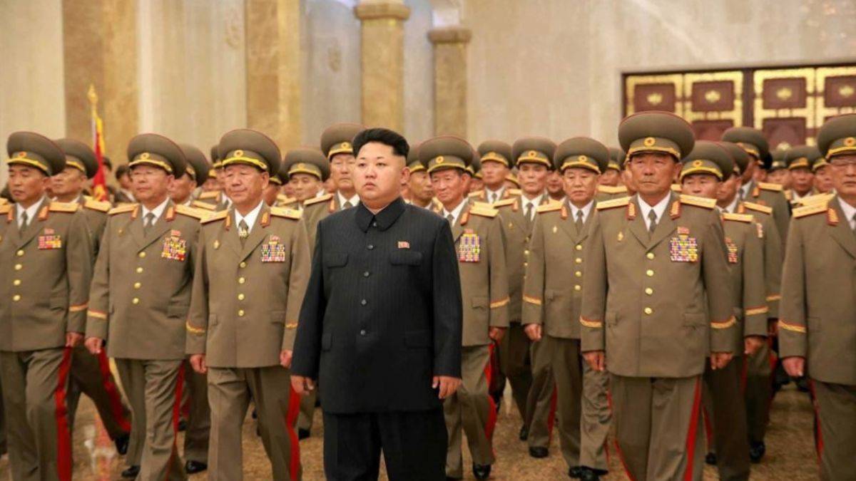 Kuzey Kore'de 11 gün gülmek yasak