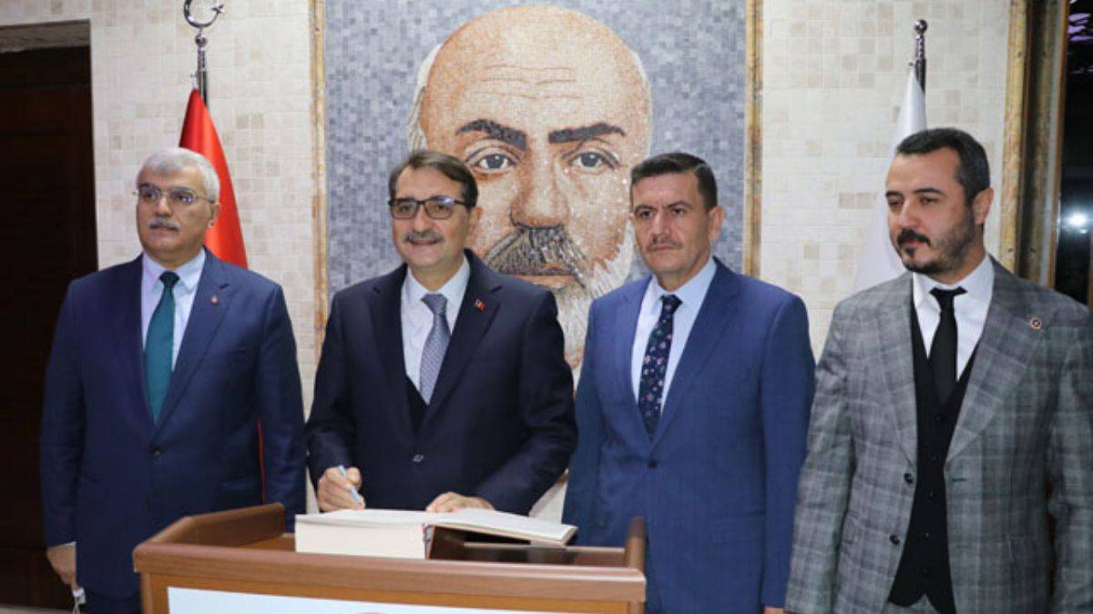 Bakan Dönmez: Çiftçi artık kendi elektriğini üretebilecek