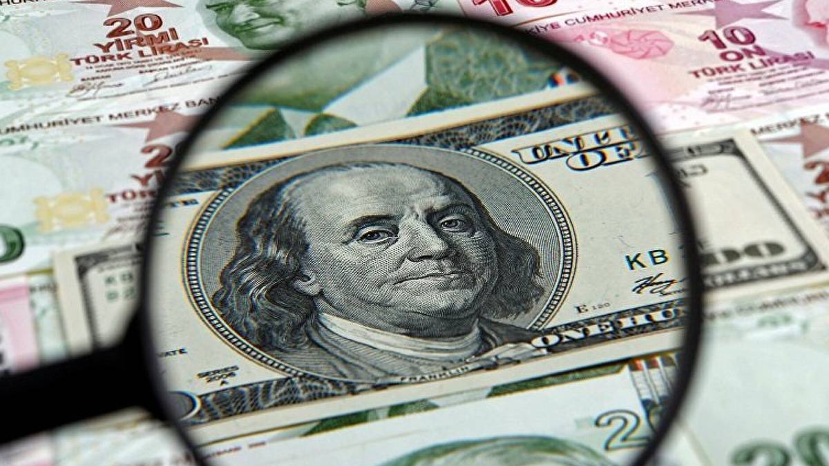 Dolar düştü mü? Dolar 10 TL olur mu? Dolar düşmeye devam eder mi? Dolar ne kadar düşer?