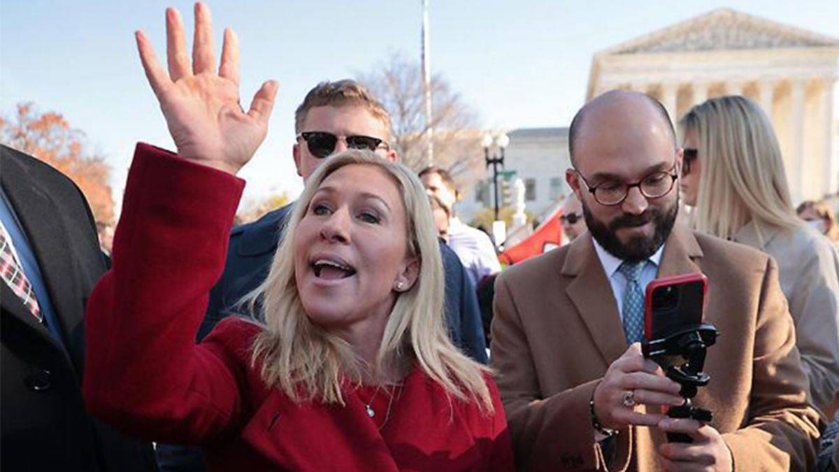 Aşı karşıtı Amerikalı parlamenterin üç aşı şirketinde hissesi ortaya çıktı