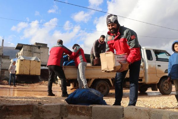 Sadakataşı'ndan İdlib'e kış yardımı